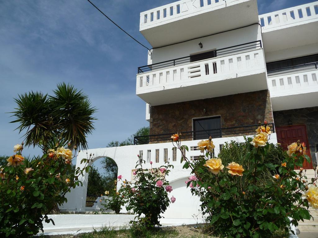 Zourpos Studios & Apartments Kalyves Exteriér fotografie